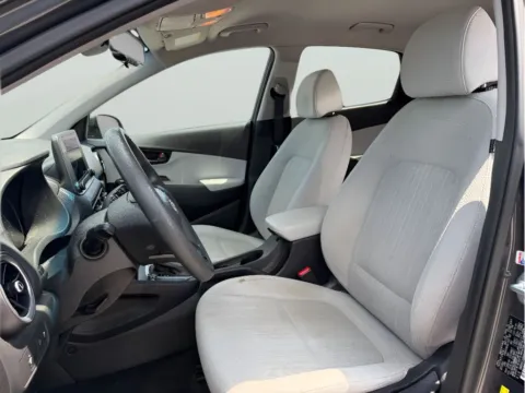More photos of 2022 Hyundai Kona SEL at Dorsett Nissan, IN