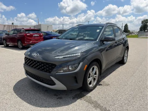 Gray 2022 Hyundai Kona SEL for sale in Terre Haute, IN