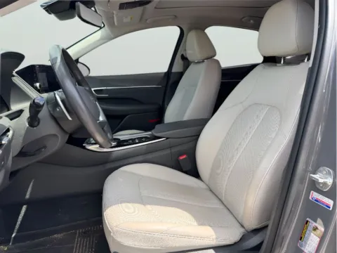 More photos of 2021 Hyundai Sonata Limited at Dorsett Nissan, IN
