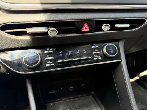 More photos of 2021 Hyundai Sonata Limited at Dorsett Nissan, IN