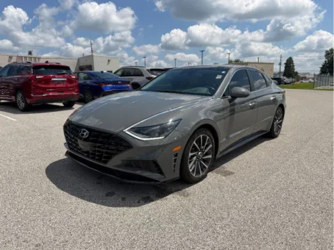 Gray 2021 Hyundai Sonata Limited for sale in Terre Haute, IN