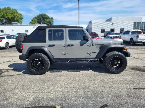 More photos of 2022 Jeep Wrangler Unlimited Sport at Dorsett Nissan, IN