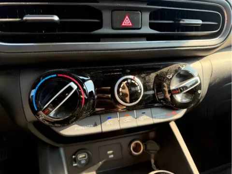 More photos of 2023 Hyundai Kona SEL at Dorsett Nissan, IN
