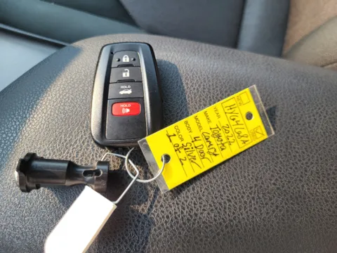 More photos of 2022 Toyota Camry Hybrid Hybrid LE at Dorsett Nissan, IN