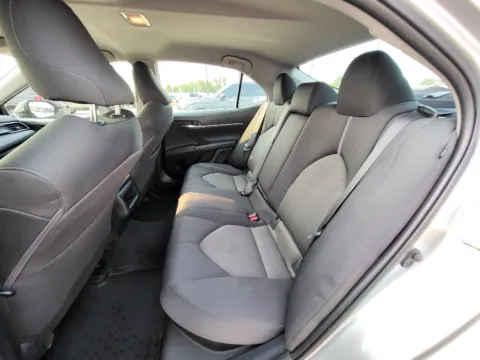More photos of 2022 Toyota Camry Hybrid Hybrid LE at Dorsett Nissan, IN