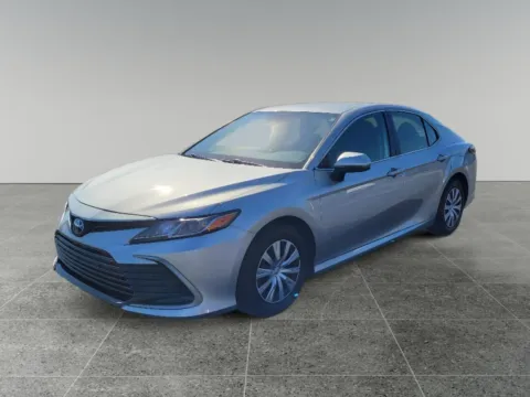 Silver 2022 Toyota Camry Hybrid Hybrid LE for sale in Terre Haute, IN