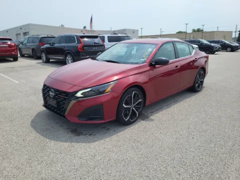 Red 2024 Nissan Altima 2.5 SR for sale in Terre Haute, IN