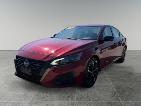 Red 2024 Nissan Altima 2.5 SR for sale in Terre Haute, IN