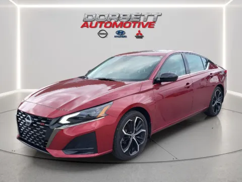 Red 2025 Nissan Altima SR for sale in Terre Haute, IN