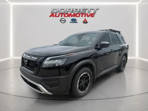 Black 2023 Nissan Pathfinder Rock Creek for sale in Terre Haute, IN