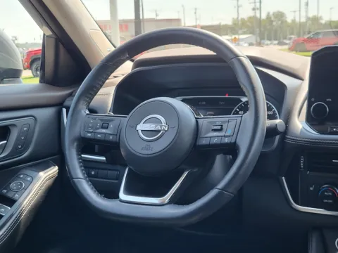 More photos of 2023 Nissan Rogue SL at Dorsett Nissan, IN