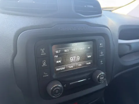 More photos of 2017 Jeep Renegade Latitude at Dorsett Nissan, IN