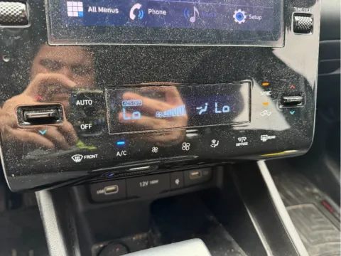 More photos of 2022 Hyundai Santa Cruz SEL Premium at Dorsett Nissan, IN