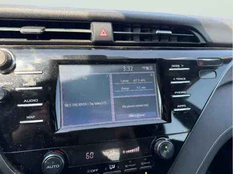 More photos of 2019 Toyota Camry SE at Dorsett Nissan, IN