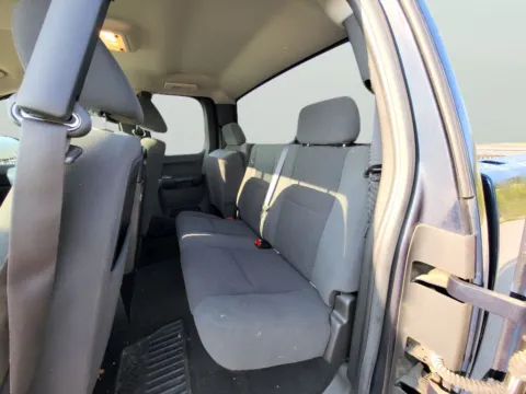 More photos of 2007 Chevrolet Silverado 1500 LT w/1LT at Dorsett Nissan, IN