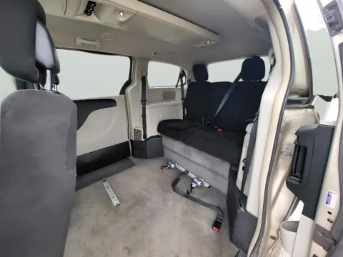More photos of 2012 Dodge Grand Caravan Crew at Dorsett Nissan, IN