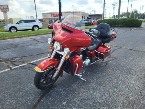 Red 2014 Harley-Davidson FLHTCUI Ultra Classic for sale in Terre Haute, IN