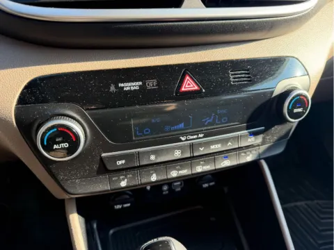 More photos of 2021 Hyundai Tucson Limited at Dorsett Nissan, IN