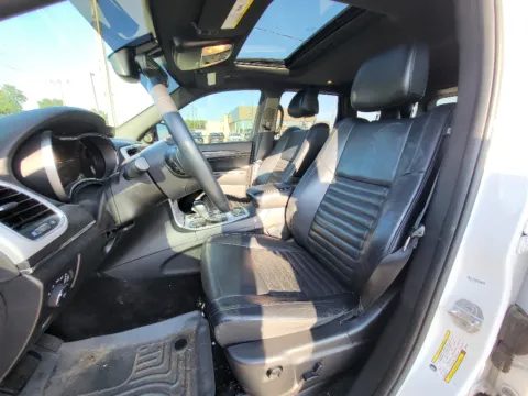 More photos of 2018 Jeep Grand Cherokee Sterling Edition at Dorsett Nissan, IN