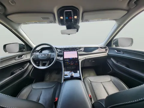 Photos of 2022 Jeep Grand Cherokee Limited for sale in Terre Haute, IN at Dorsett Nissan
