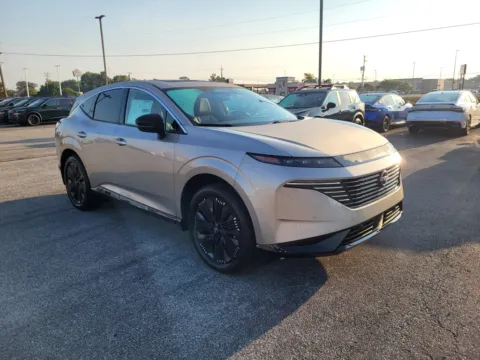 More photos of 2027 Nissan Murano Platinum at Dorsett Nissan, IN