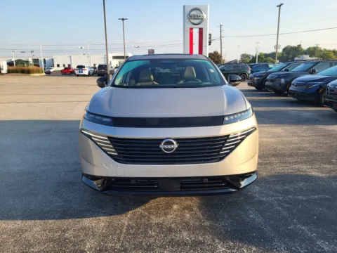 Photos of 2027 Nissan Murano Platinum for sale in Terre Haute, IN at Dorsett Nissan