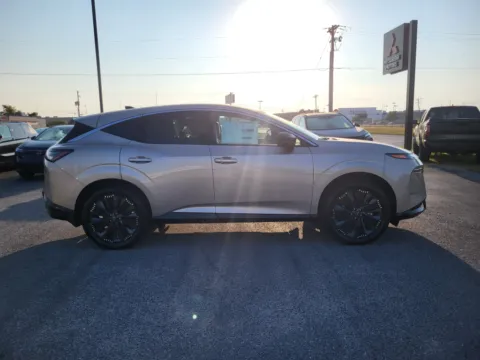 More photos of 2027 Nissan Murano Platinum at Dorsett Nissan, IN