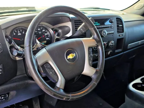 More photos of 2013 Chevrolet Silverado 1500 LT at Dorsett Nissan, IN