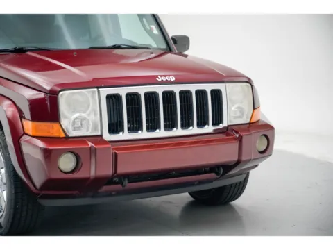 Photos of 2007 Jeep Commander Sport for sale in Terre Haute, IN at Dorsett Nissan