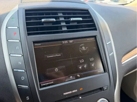 More photos of 2015 Lincoln MKC at Dorsett Nissan, IN