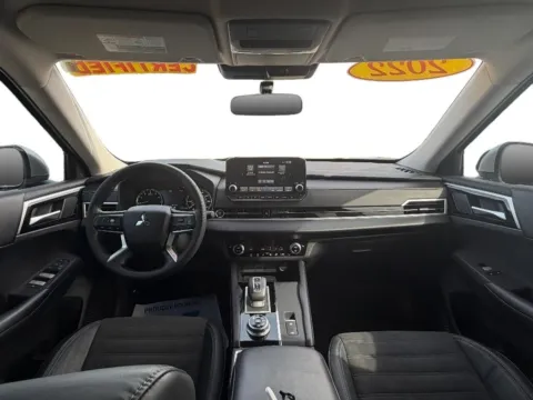 More photos of 2022 Mitsubishi Outlander SE at Dorsett Nissan, IN