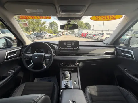 More photos of 2022 Mitsubishi Outlander SE at Dorsett Nissan, IN