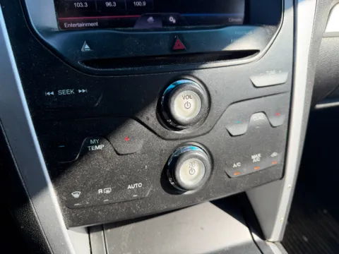 More photos of 2013 Ford Explorer XLT at Dorsett Nissan, IN