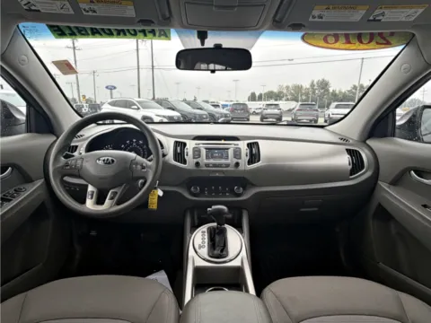 More photos of 2016 Kia Sportage LX at Dorsett Nissan, IN