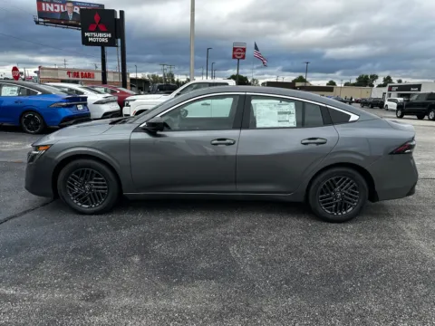 Photos of 2027 Nissan Sentra SV for sale in Terre Haute, IN at Dorsett Nissan