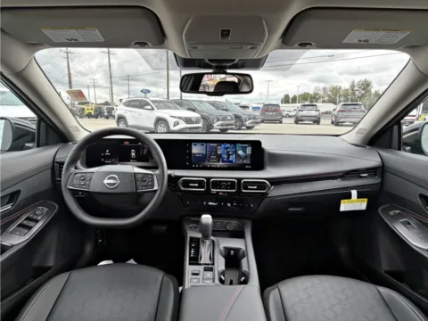 Photos of 2027 Nissan Sentra SR for sale in Terre Haute, IN at Dorsett Nissan