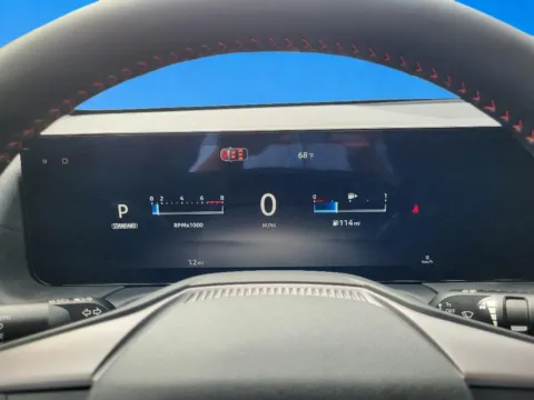 More photos of 2027 Nissan Sentra SR at Dorsett Nissan, IN