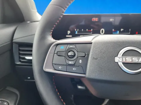 More photos of 2027 Nissan Sentra SR at Dorsett Nissan, IN