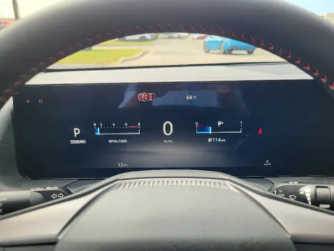 More photos of 2027 Nissan Sentra SR at Dorsett Nissan, IN