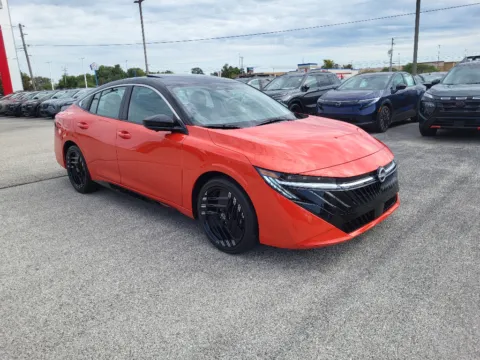 More photos of 2027 Nissan Sentra SR at Dorsett Nissan, IN