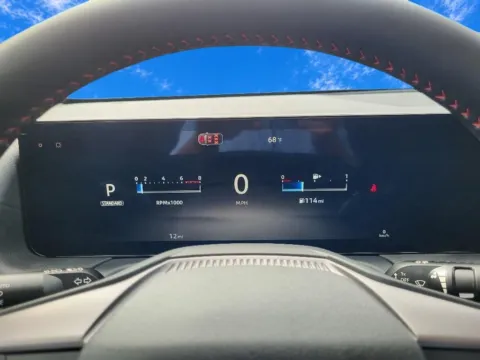 More photos of 2027 Nissan Sentra SR at Dorsett Nissan, IN