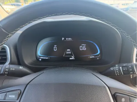 Photos of 2025 Hyundai Venue SEL for sale in Terre Haute, IN at Dorsett Nissan