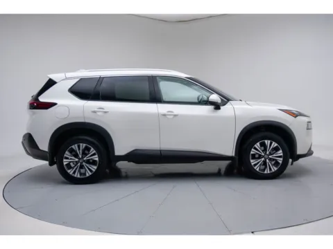More photos of 2021 Nissan Rogue SV at Dorsett Nissan, IN