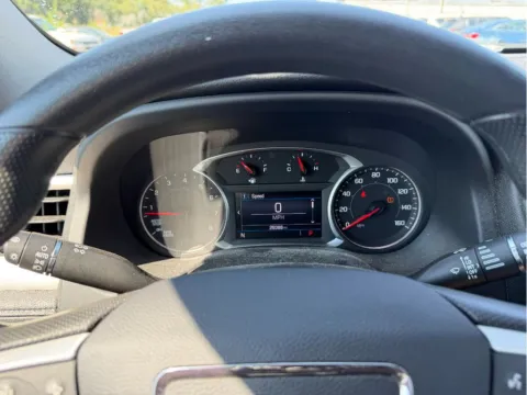 Photos of 2021 GMC Acadia SLE for sale in Terre Haute, IN at Dorsett Nissan