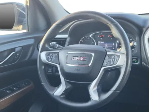 More photos of 2021 GMC Acadia SLE at Dorsett Nissan, IN