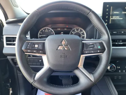 Photos of 2025 Mitsubishi Outlander SE for sale in Terre Haute, IN at Dorsett Nissan