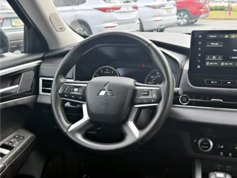 More photos of 2025 Mitsubishi Outlander SE at Dorsett Nissan, IN