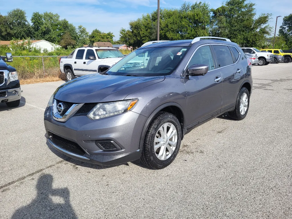 2016 Nissan Rogue SV