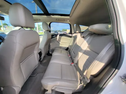 More photos of 2015 Ford Escape Titanium at Dorsett Nissan, IN