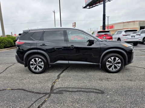 More photos of 2021 Nissan Rogue SV at Dorsett Nissan, IN